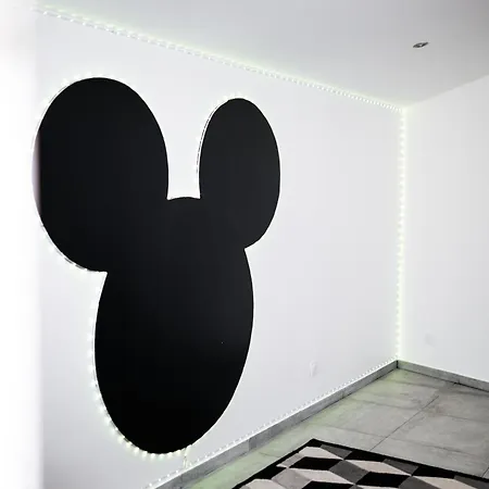 World * Villeneuve-le-Comte